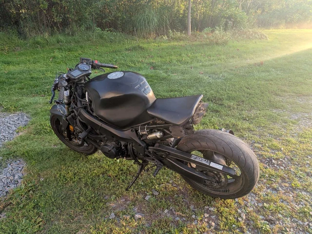 2001, 80 000 km, dovoz Kanada — foto 3 z 5
