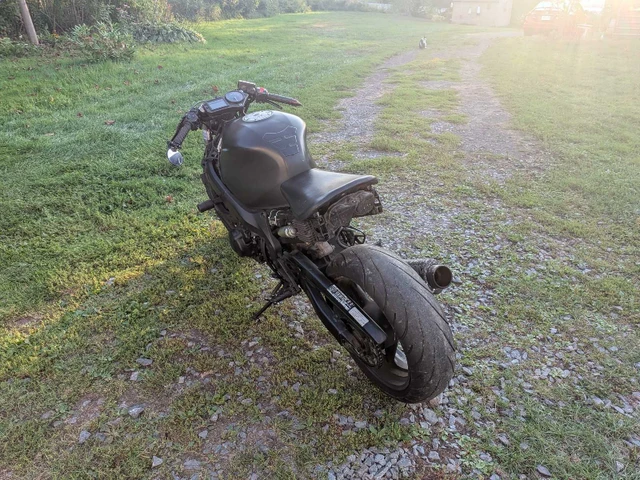 2001, 80 000 km, dovoz Kanada — foto 4 z 5