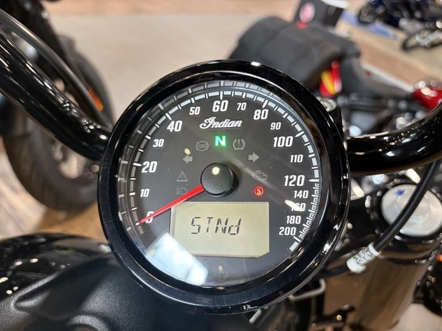 2026 Indian, 1 km, dovoz Kanada — foto 3 z 3