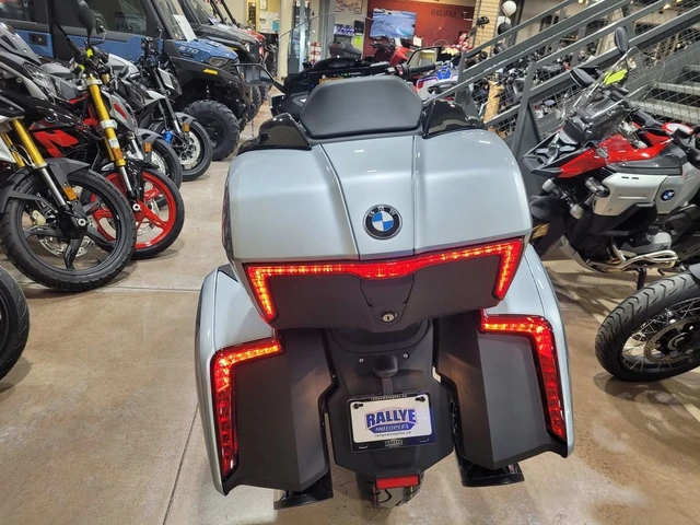 2026 BMW, 10 km, dovoz Kanada — foto 3 z 5