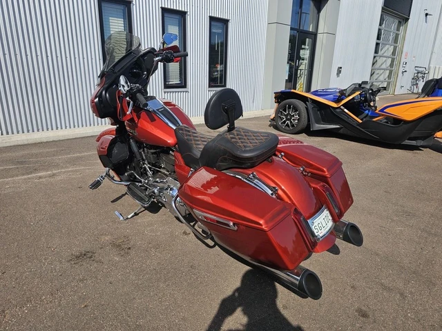 2024 Harley-Davidson, 6 574 km, dovoz Kanada — foto 3 z 4