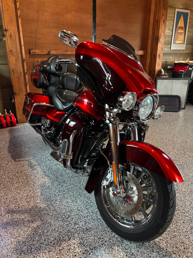 2009 Harley-Davidson, 62 600 km, dovoz Kanada — foto 3 z 5