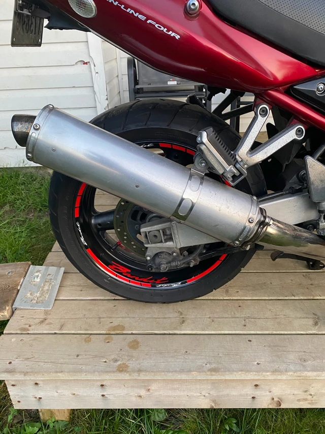 2001 Suzuki, 40 000 km, dovoz Kanada — foto 3 z 5