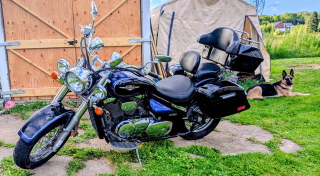 2005 Suzuki, 37 000 km, dovoz Kanada — foto 2 z 5