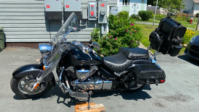 2008 Suzuki, 33 110 km, dovoz Kanada — foto 3 z 5