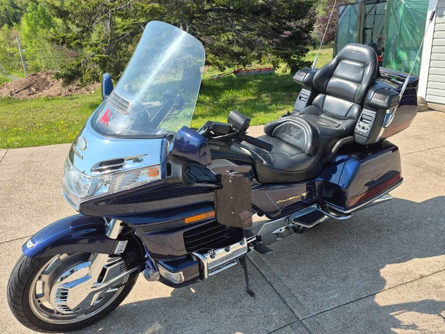2000 Honda, 174 000 km, dovoz Kanada — foto 2 z 5