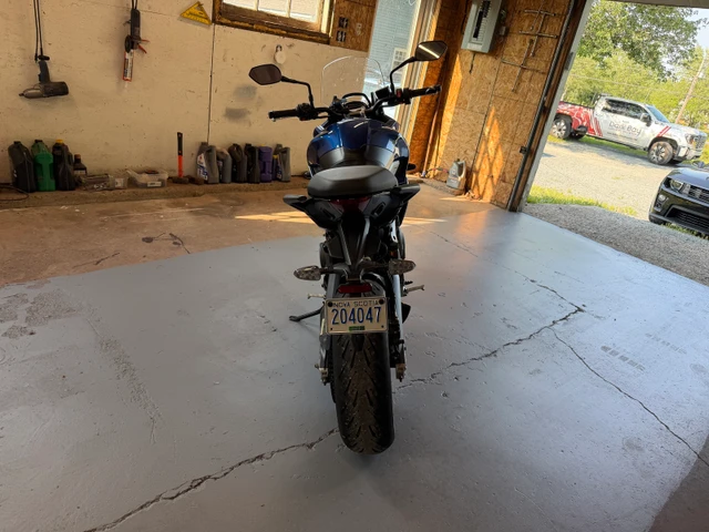 2022 Triumph, 11 000 km, dovoz Kanada — foto 3 z 5