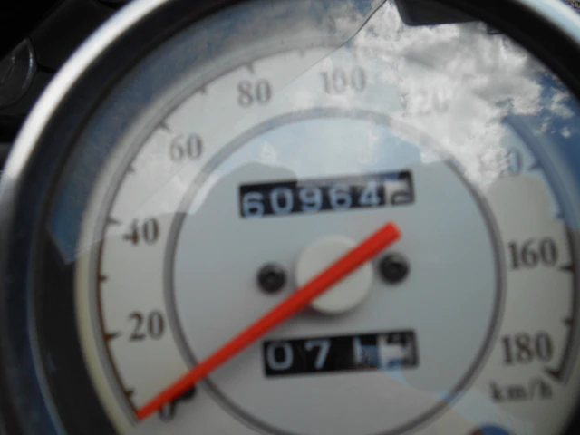 2004 Yamaha, 60 000 km, dovoz Kanada — foto 5 z 5