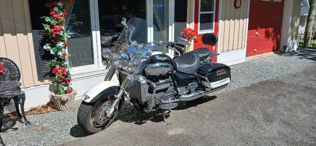 2012 Triumph, 50 000 km, dovoz Kanada — foto 2 z 5