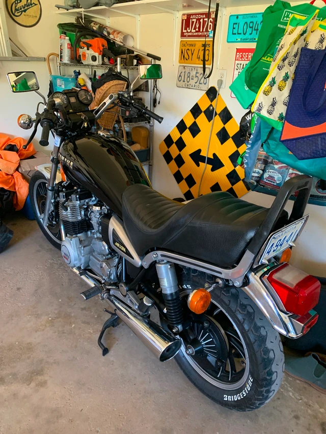 1982 Yamaha, 33 000 km, dovoz Kanada — foto 3 z 5