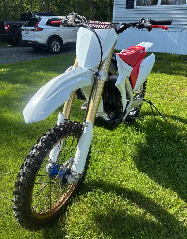 2017 Honda, dovoz Kanada — foto 2 z 5