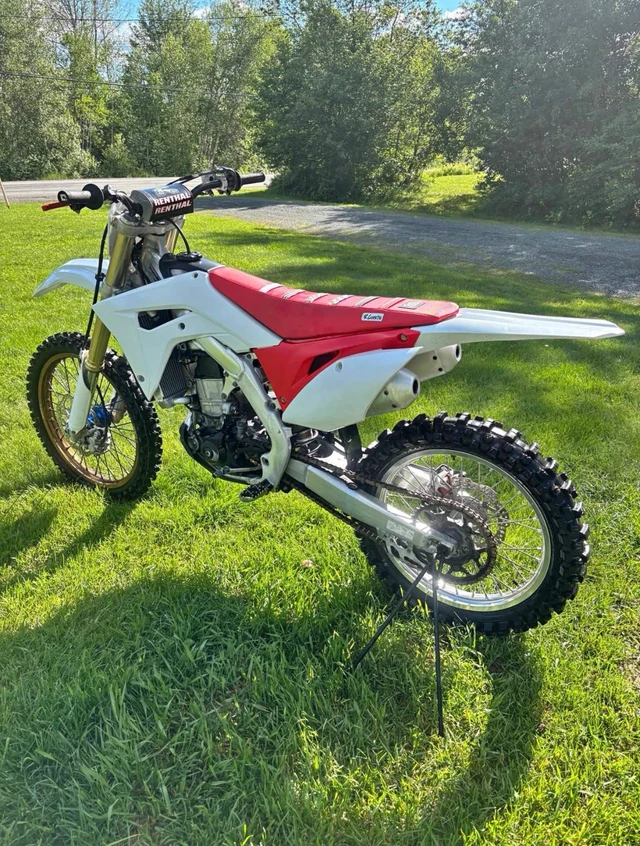 2017 Honda, dovoz Kanada — foto 5 z 5
