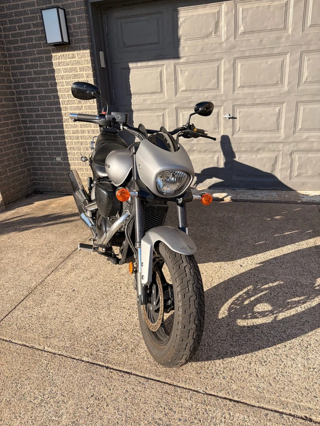 2019 Suzuki, 18 922 km, dovoz Kanada — foto 3 z 5