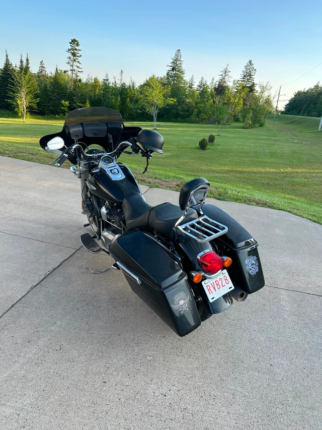 2014 Harley-Davidson, 16 094 km, dovoz Kanada — foto 2 z 5