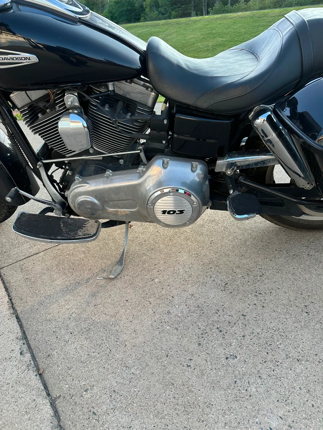 2014 Harley-Davidson, 16 094 km, dovoz Kanada — foto 4 z 5