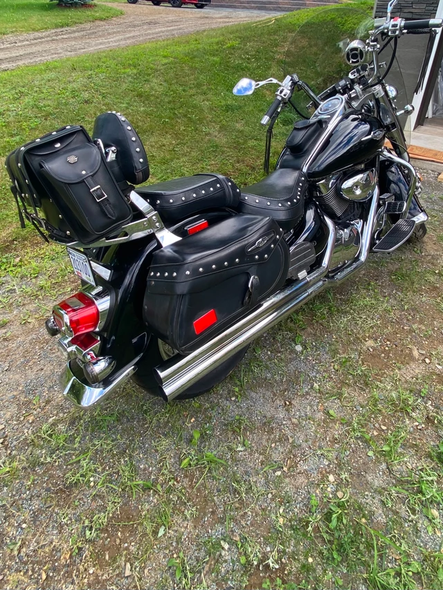 2006 Suzuki, 104 959 km, dovoz Kanada — foto 5 z 5