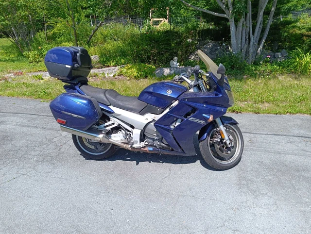 2005 Yamaha, 130 000 km, dovoz Kanada — foto 2 z 5