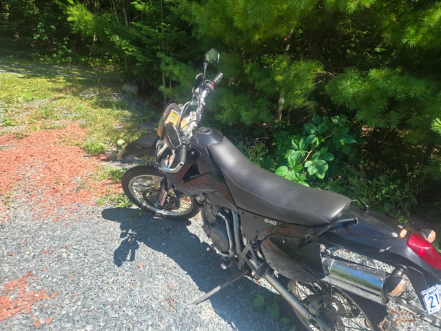 2003 KTM, 18 000 km, dovoz Kanada — foto 3 z 5