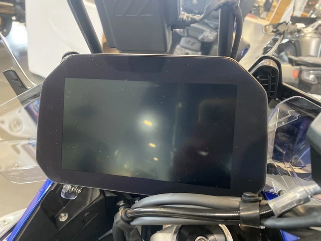 2026 BMW, 1 km, dovoz Kanada — foto 4 z 4