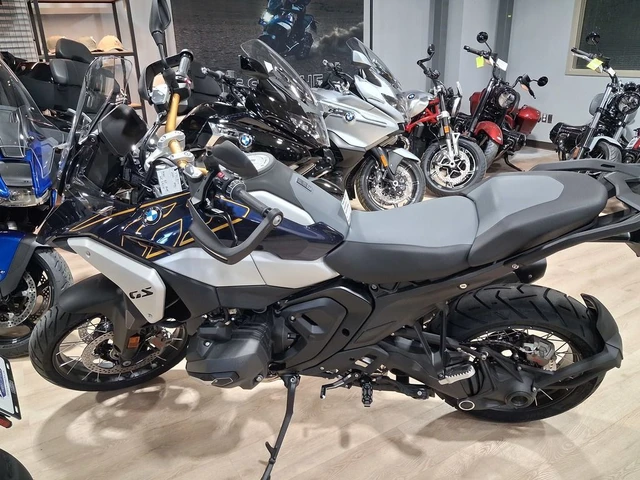 2026 BMW, 10 km, dovoz Kanada — foto 2 z 5