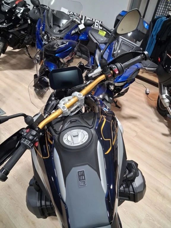 2026 BMW, 10 km, dovoz Kanada — foto 5 z 5