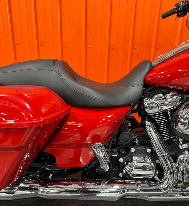2023 Harley-Davidson, 8 267 km, dovoz Kanada — foto 2 z 5