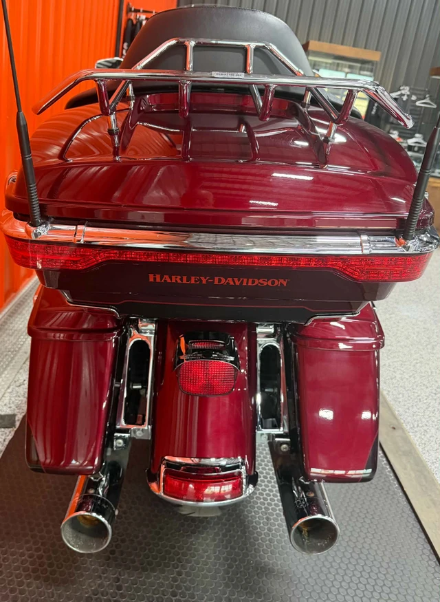 2014 Harley-Davidson, 83 000 km, dovoz Kanada — foto 3 z 5
