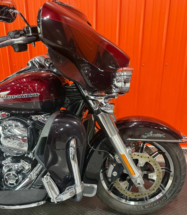 2014 Harley-Davidson, 83 000 km, dovoz Kanada — foto 4 z 5