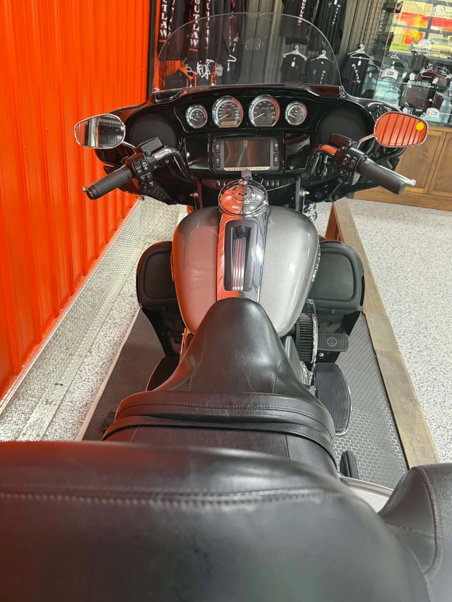 2016 Harley-Davidson, 75 000 km, dovoz Kanada — foto 2 z 5