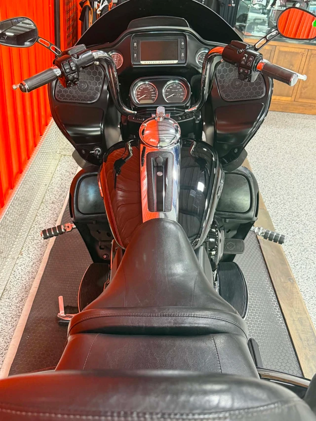 2016 Harley-Davidson, 99 326 km, dovoz Kanada — foto 2 z 5