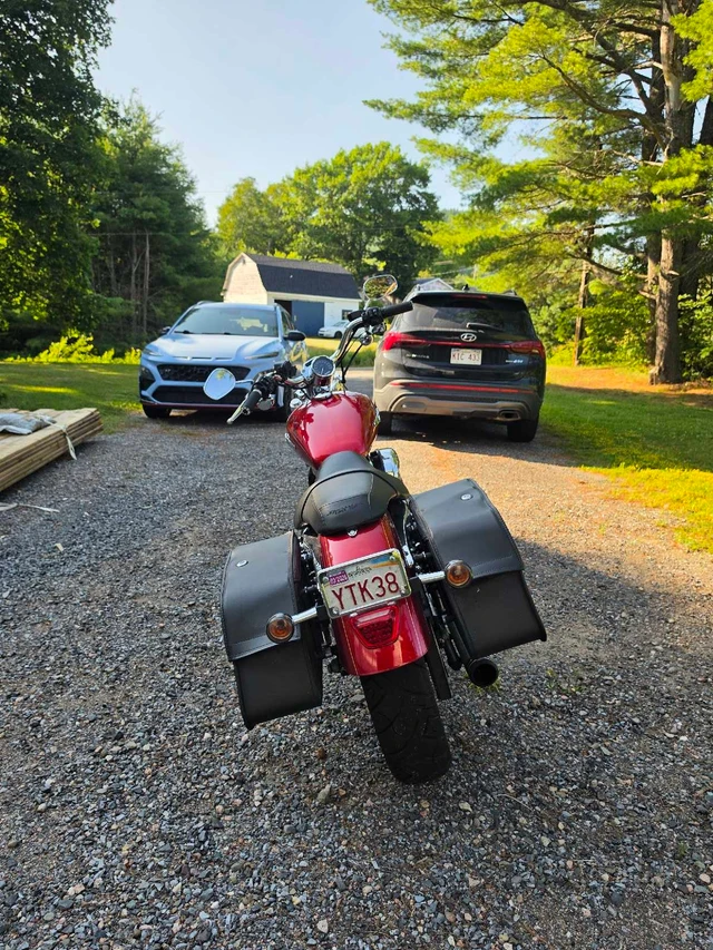 2013 Harley-Davidson, 38 000 km, dovoz Kanada — foto 4 z 5