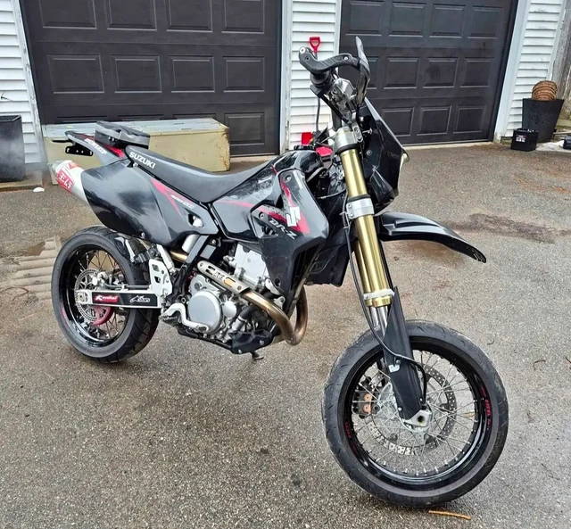 2014 Suzuki, 32 000 km, dovoz Kanada — foto 4 z 4