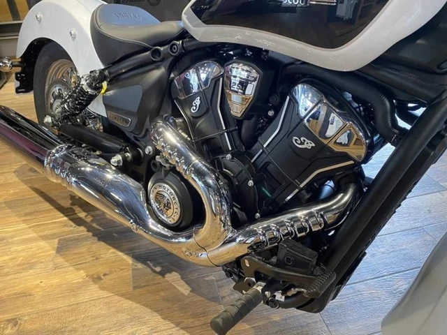 2025 Indian, bílá, 23 km, dovoz Kanada — foto 4 z 4