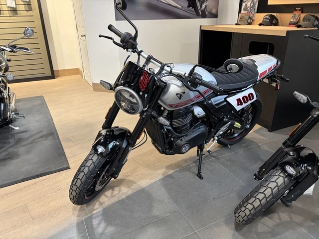 2027 Yamaha, 1 km, dovoz Kanada — foto 3 z 4