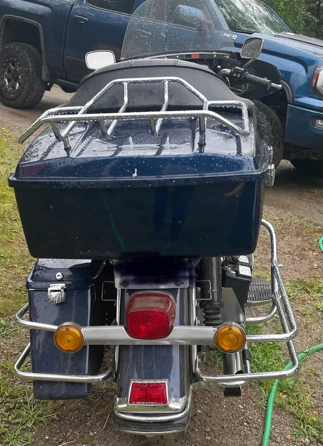 1985 Harley-Davidson, 156 000 km, dovoz Kanada — foto 3 z 4