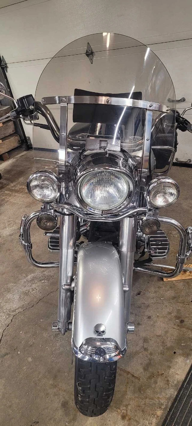 2003 Harley-Davidson, 78 000 km, dovoz Kanada — foto 2 z 5