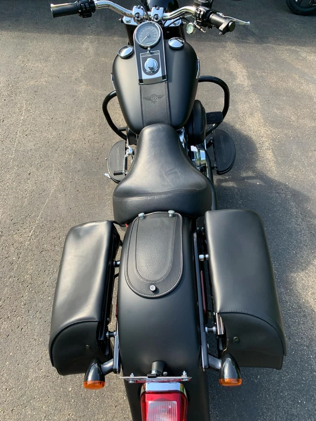 2011 Harley-Davidson, 33 500 km, dovoz Kanada — foto 5 z 5