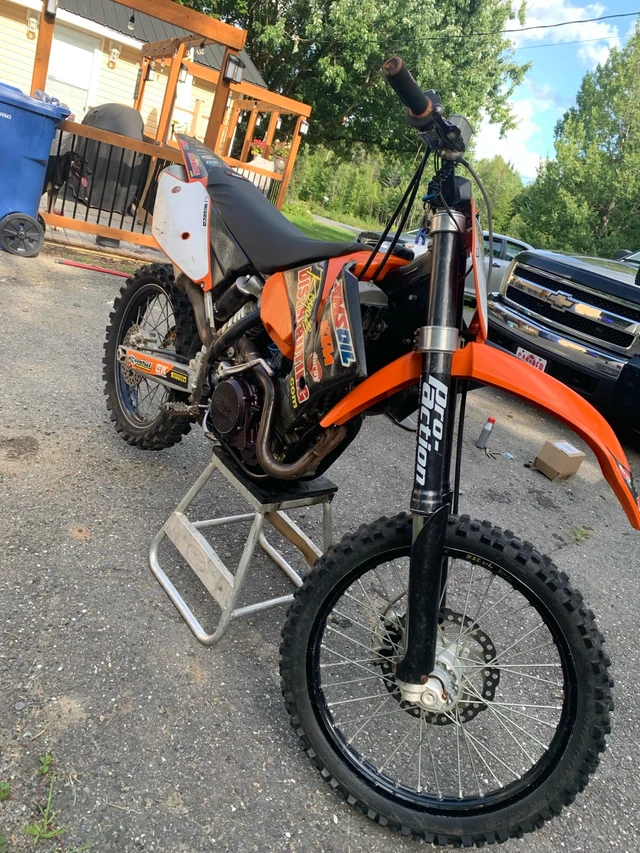 2006 KTM, dovoz Kanada — foto 3 z 4