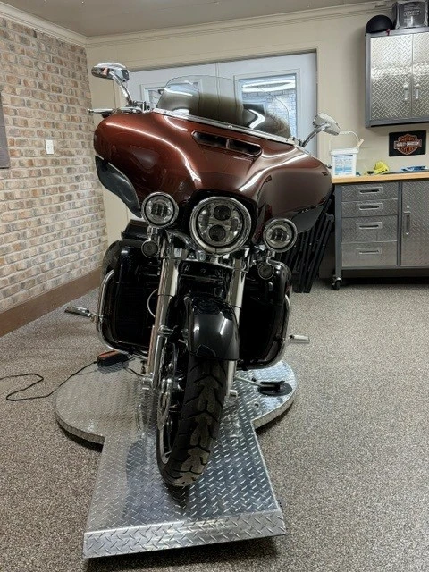 2019 Harley-Davidson, 15 561 km, dovoz Kanada — foto 3 z 5