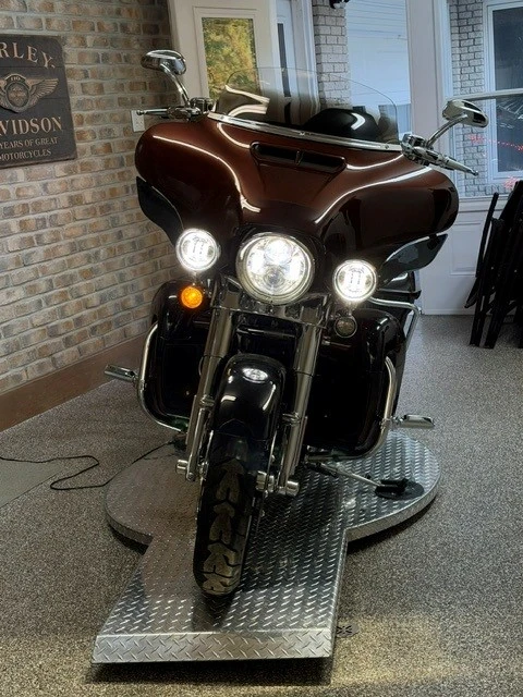 2019 Harley-Davidson, 15 561 km, dovoz Kanada — foto 5 z 5