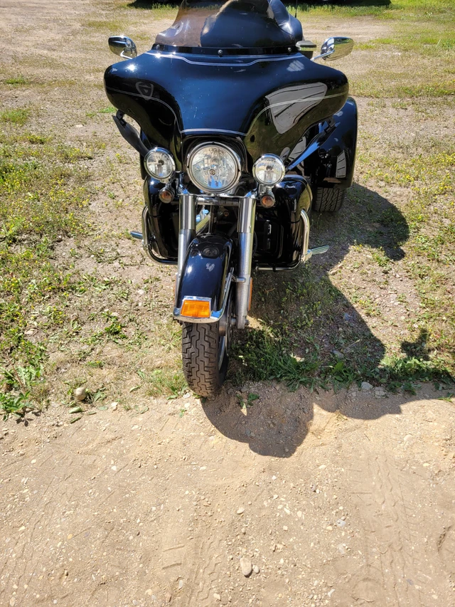 2009 Harley-Davidson, 32 560 km, dovoz Kanada — foto 3 z 5