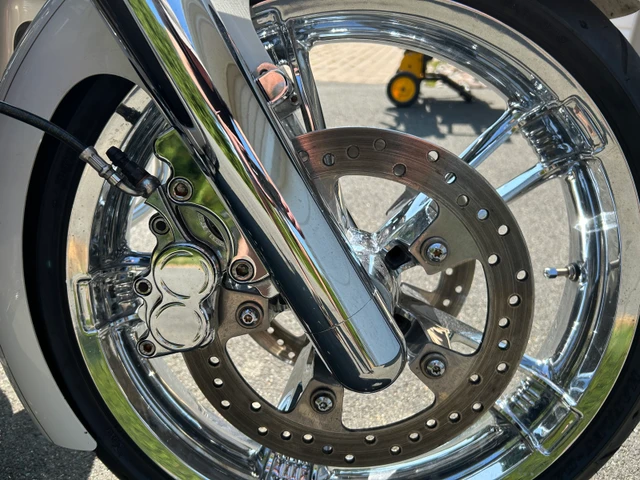 2015 Harley-Davidson, 9 000 km, dovoz Kanada — foto 5 z 5