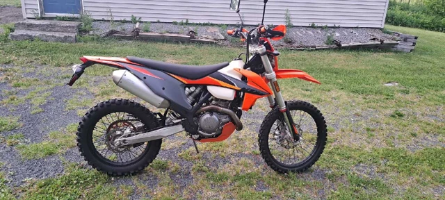 2021 KTM, 8 000 km, dovoz Kanada — foto 3 z 5