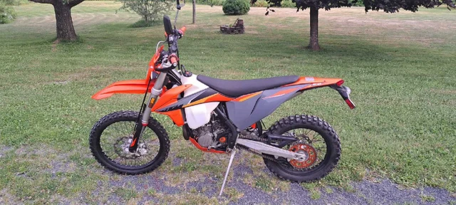 2021 KTM, 8 000 km, dovoz Kanada — foto 4 z 5