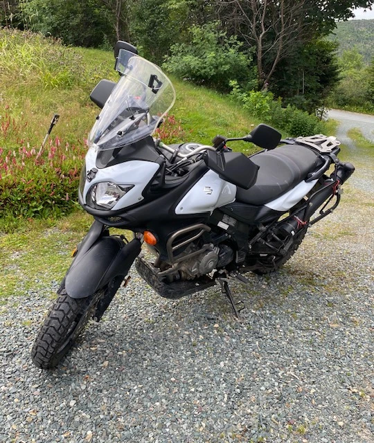 2014 Suzuki, 25 499 km, dovoz Kanada — foto 3 z 5
