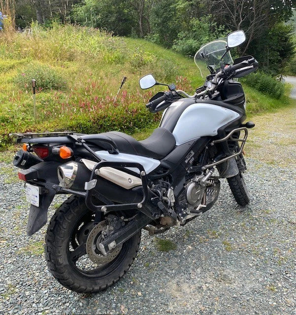 2014 Suzuki, 25 499 km, dovoz Kanada — foto 4 z 5