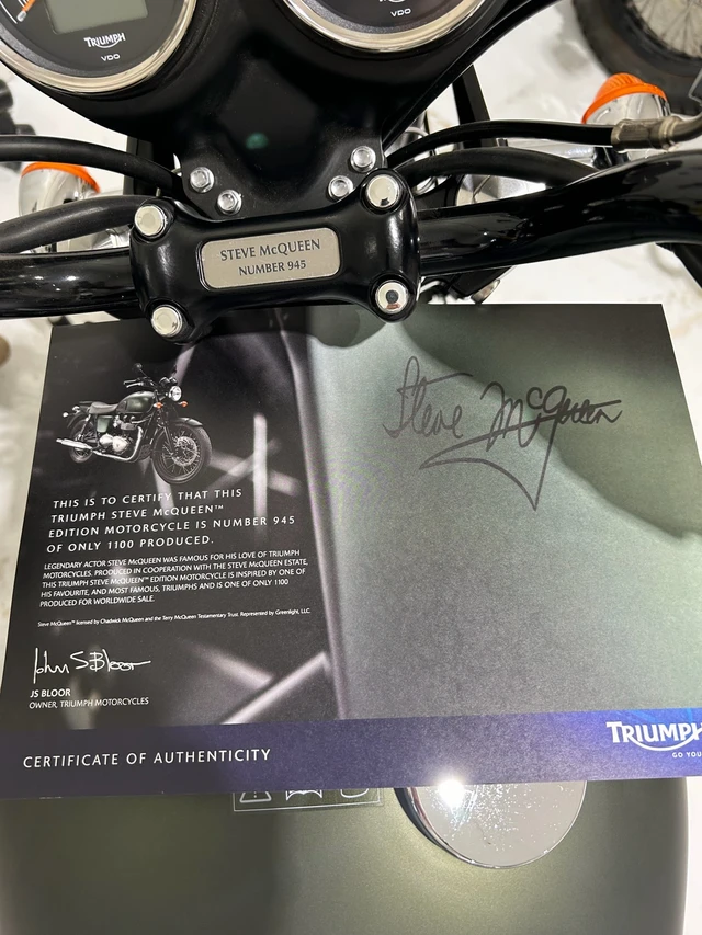 2012 Triumph, 146 km, dovoz Kanada — foto 4 z 5