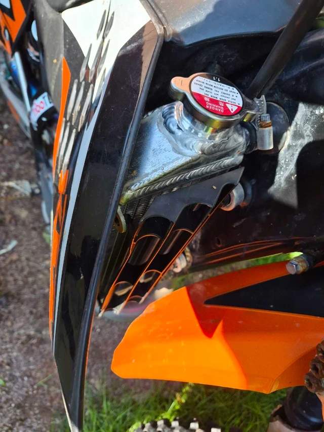2008 KTM, dovoz Kanada — foto 4 z 5