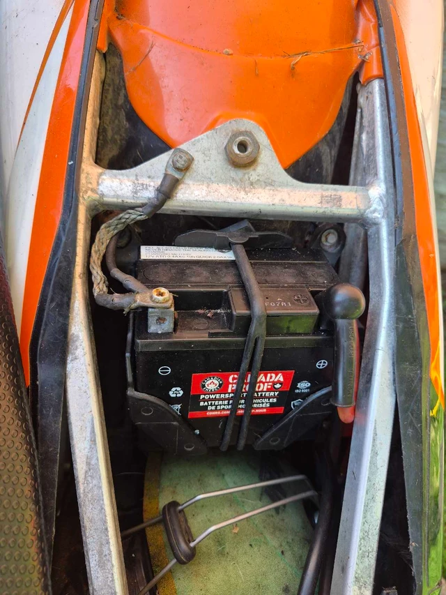 2008 KTM, dovoz Kanada — foto 5 z 5