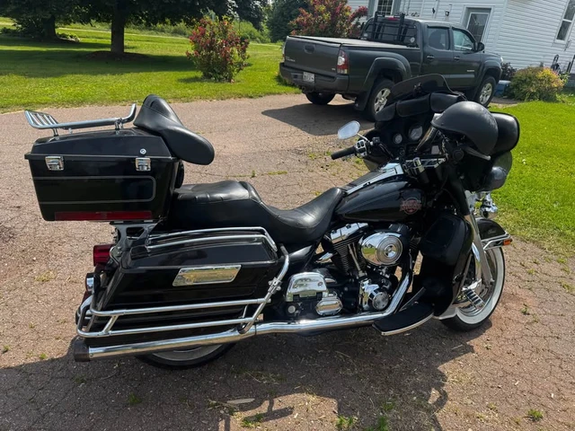 2004 Harley-Davidson, 77 000 km, dovoz Kanada — foto 2 z 4